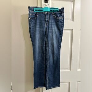 Wallflower curvy fit jeans